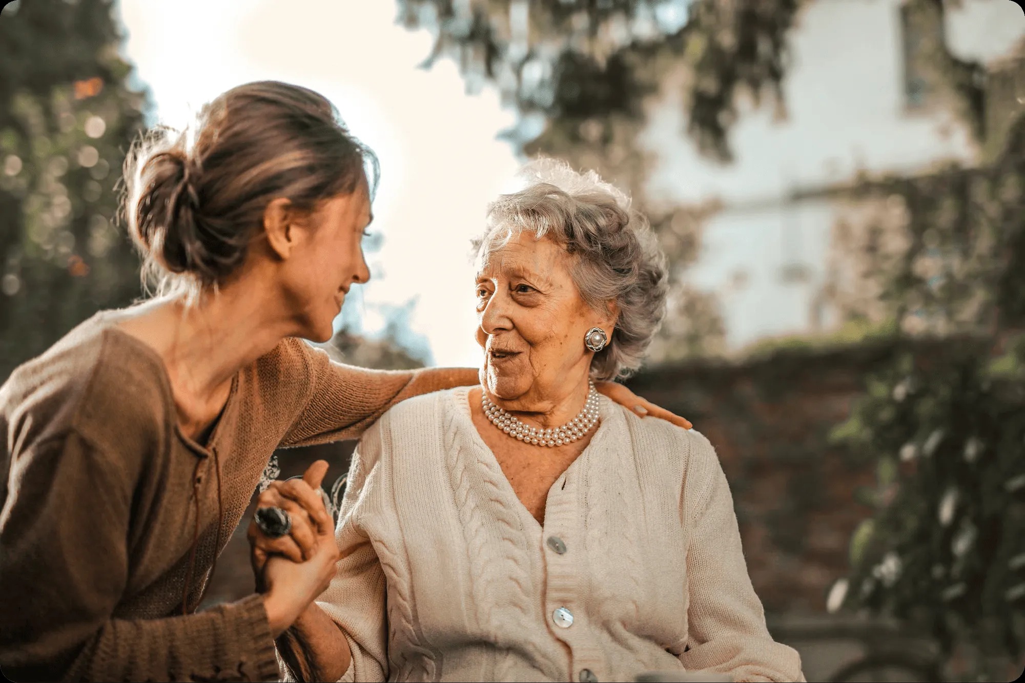 Daily Life and Activities at Estancia Del Sol Senior Community